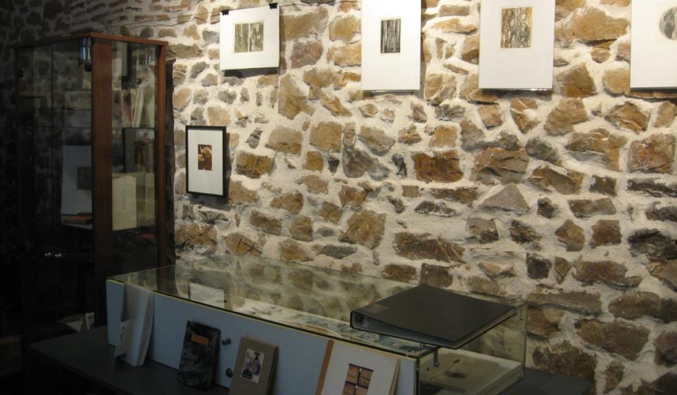 Atelier galerie : estampes, livres d'artistes, livres d'art, bijoux- Ste Suzanne