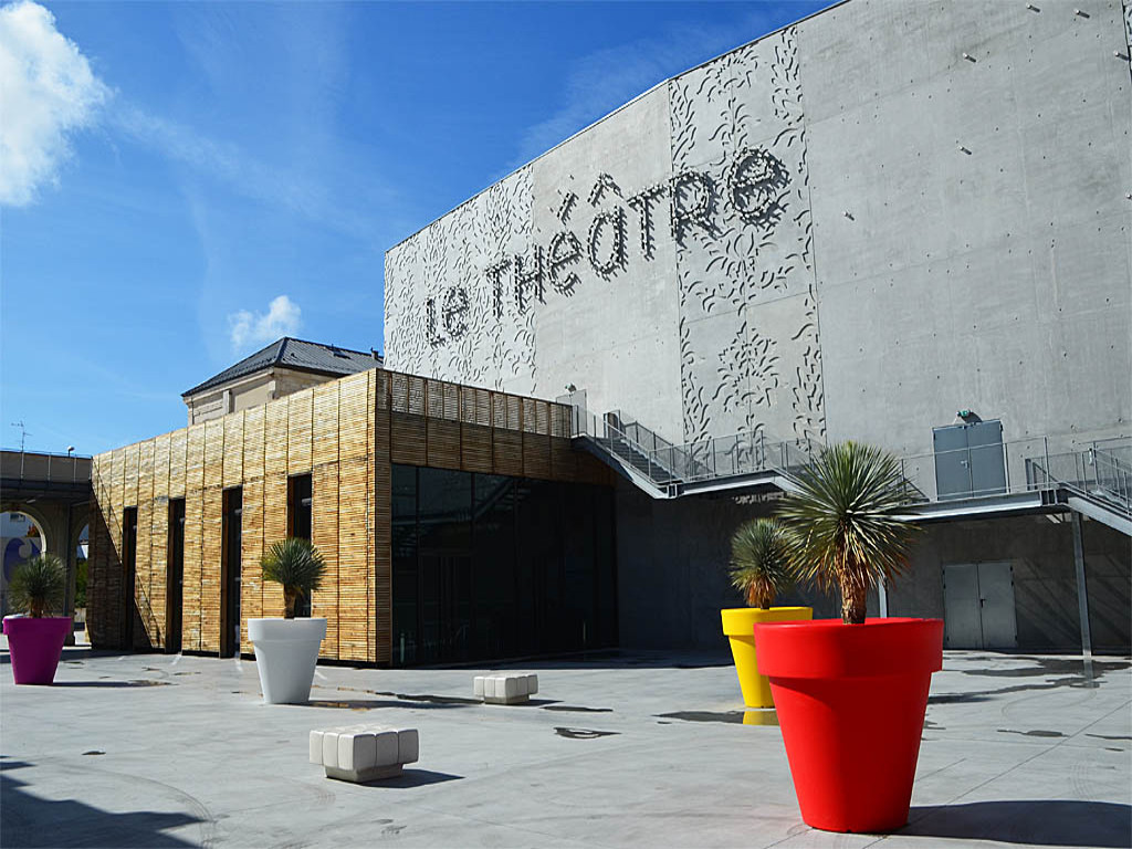 LOI44-théâtre